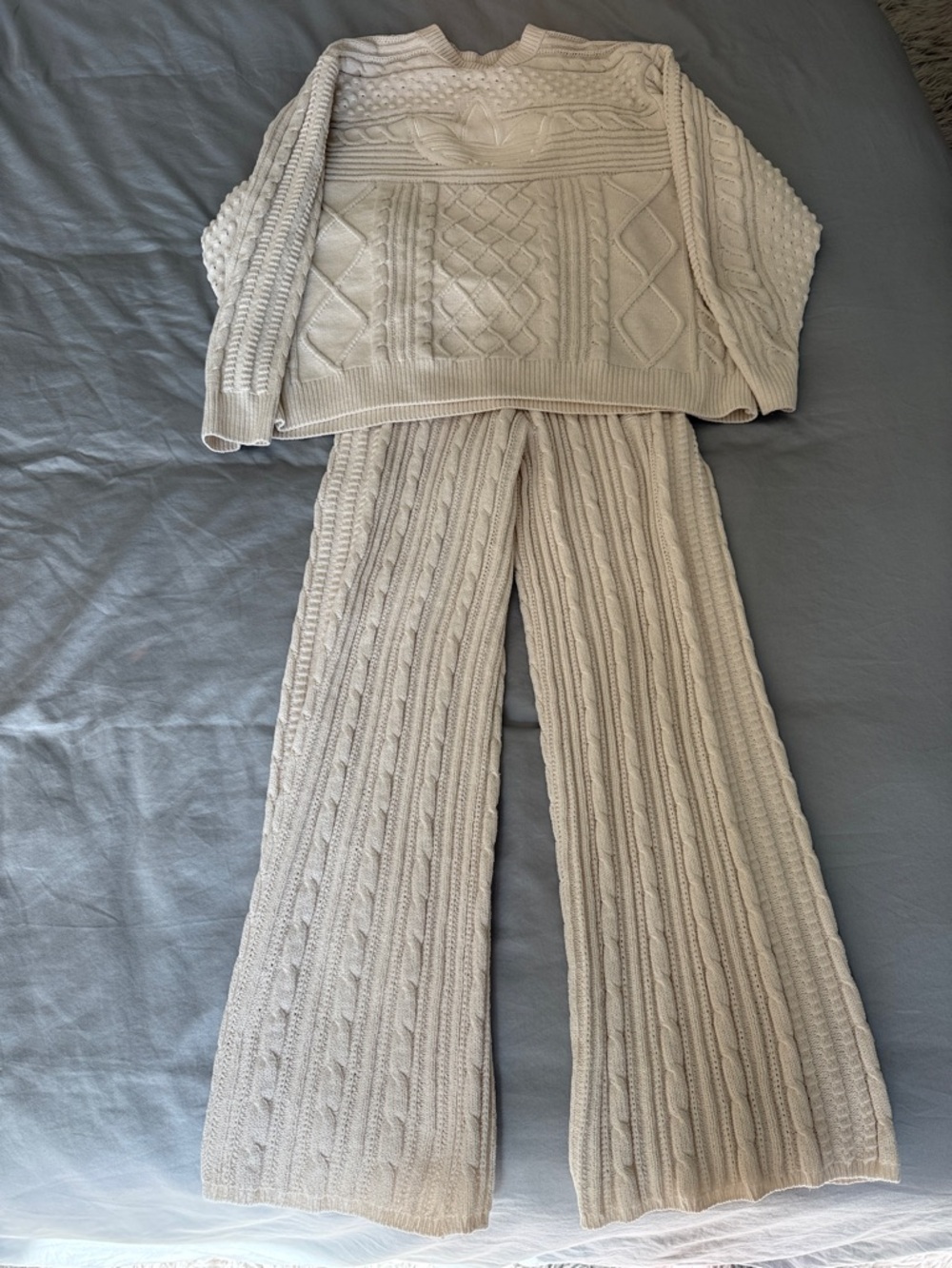 Adidas 70S TREFOIL SWEATER and JOGGERS set - Picture 9 of 13